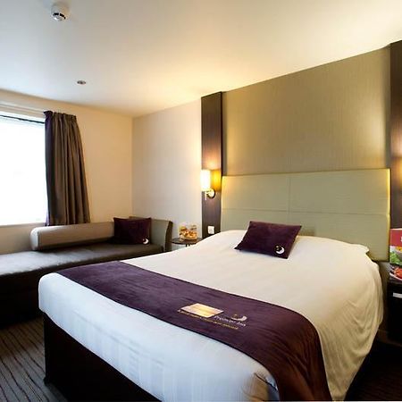 Premier Inn Stirling City Centre Exteriör bild