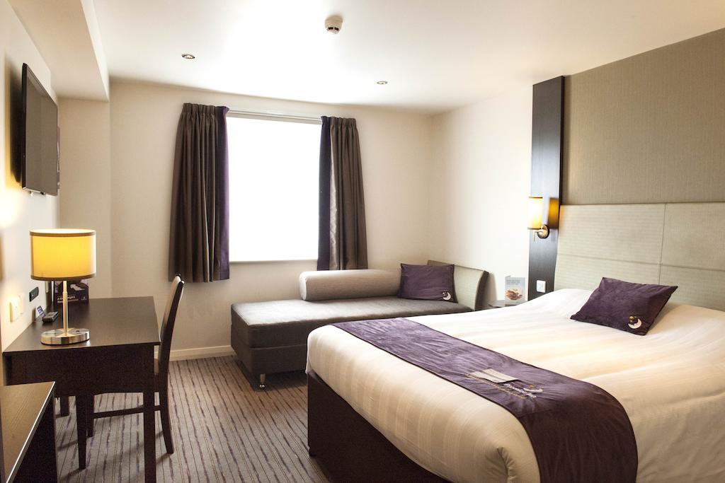 Premier Inn Stirling City Centre Rum bild